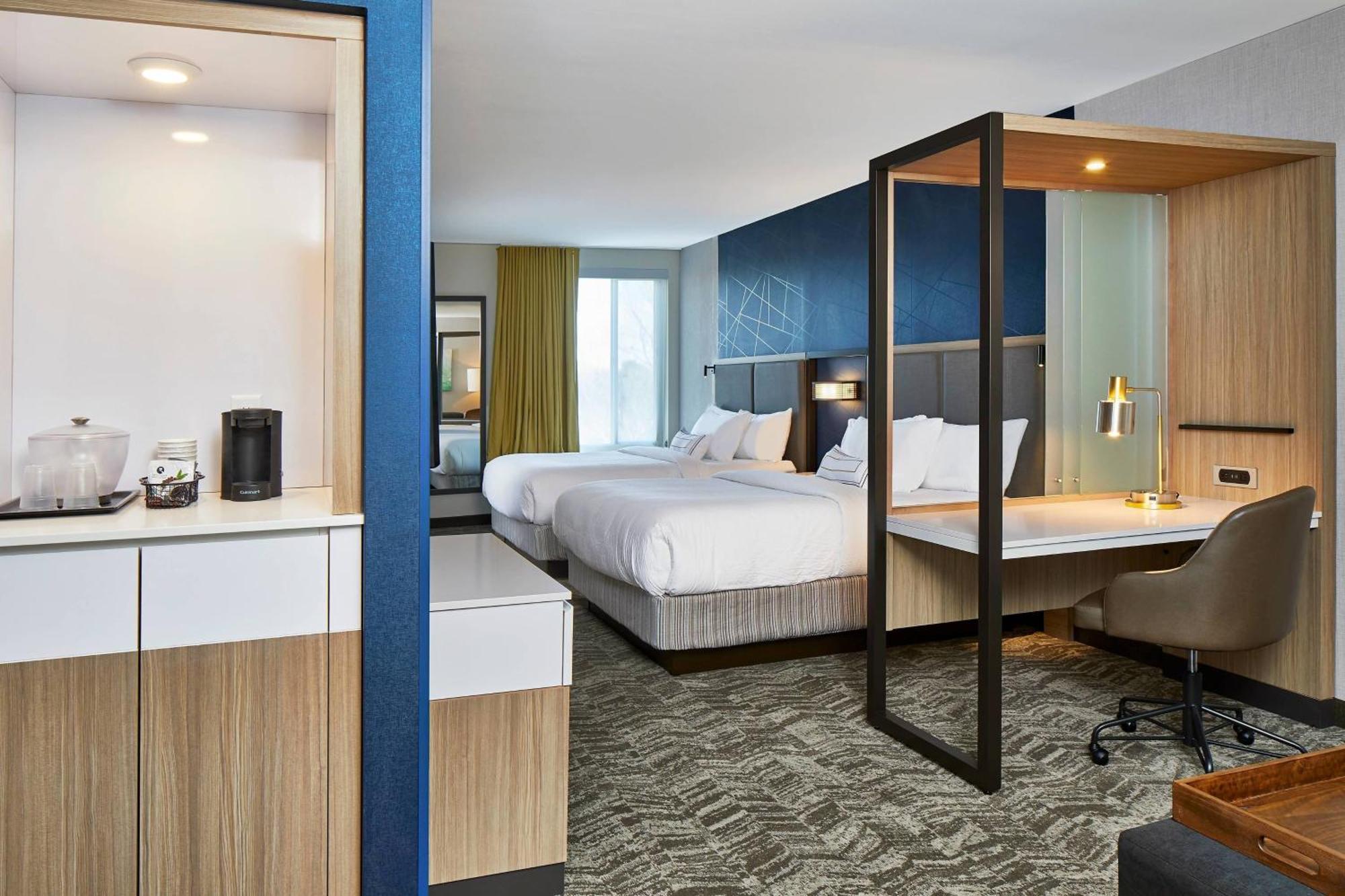 Springhill Suites Charlotte At Carowinds Exterior photo