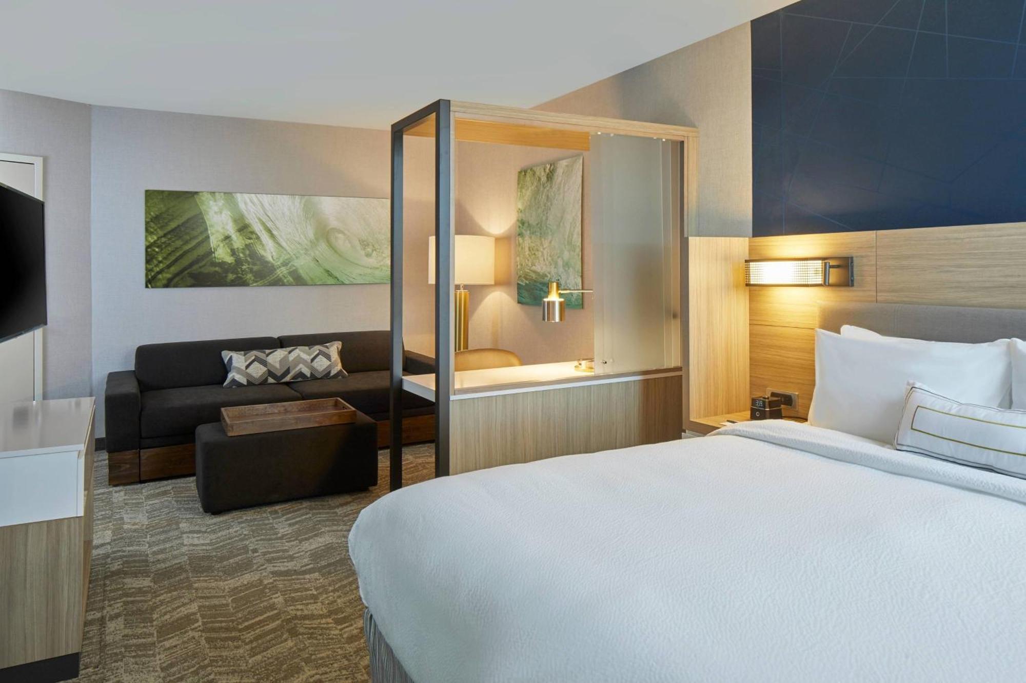 Springhill Suites Charlotte At Carowinds Exterior photo